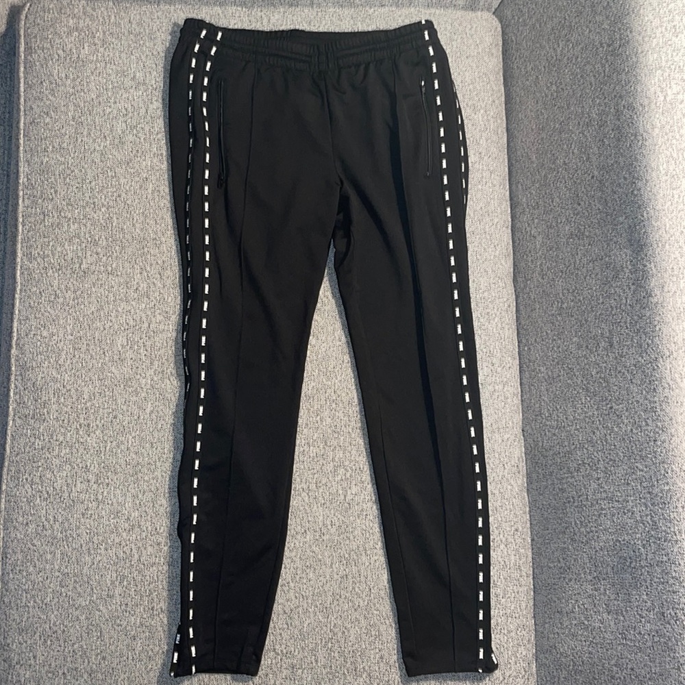 PINK Mid-Rise Jogger - Black